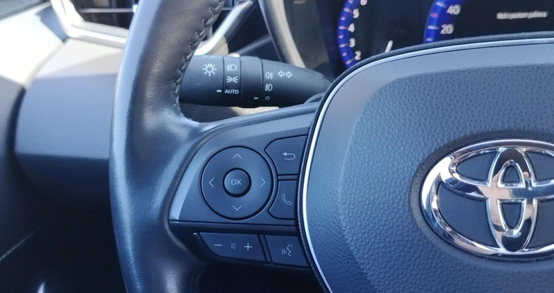 Toyota Corolla cena 124900 przebieg: 67884, rok produkcji 2022 z Daleszyce małe 352